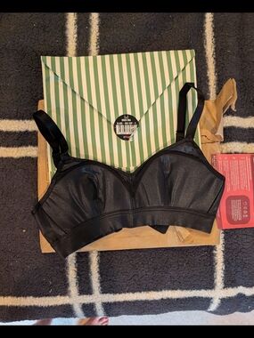 Snag Tights Siren Bra
